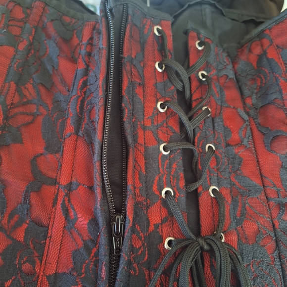 Daisy Corsets Womens Lavish Lace Corset Dress Red & Black Lace Small - Picture 7 of 7